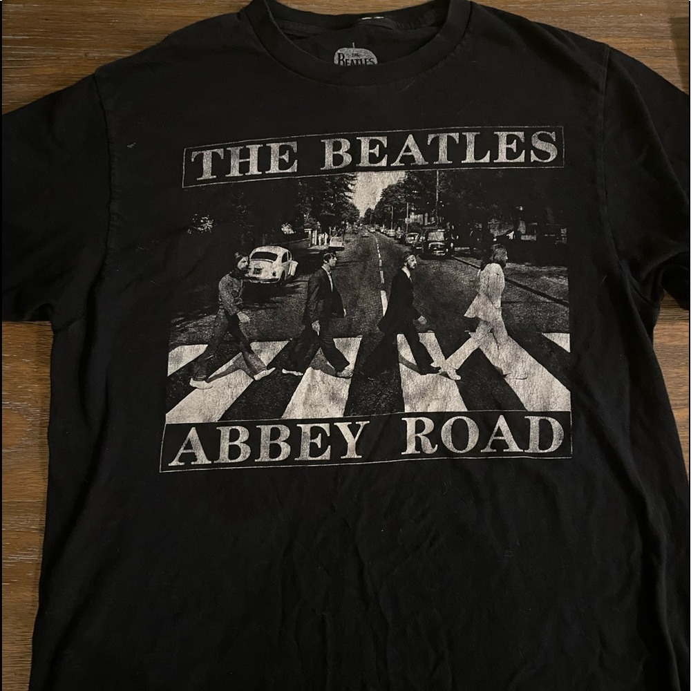 Graphic tee